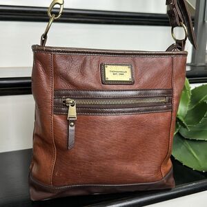 Tignanello genuine leather crossbody shoulder handbag purse clean no smoking